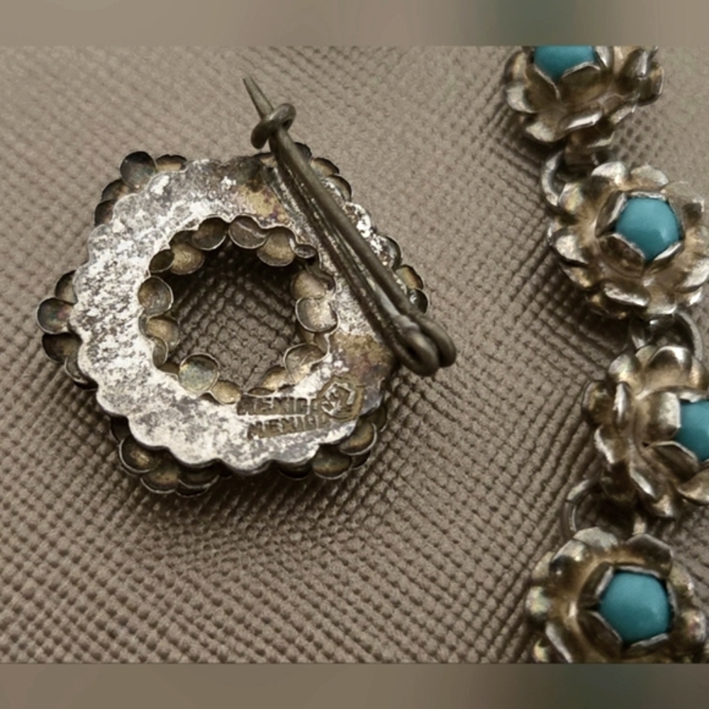 Full Set - Rare ANTIQUE Silver & Turquoise Bracelet, Screw Back Earrings, Brooch - Picture 3 of 9